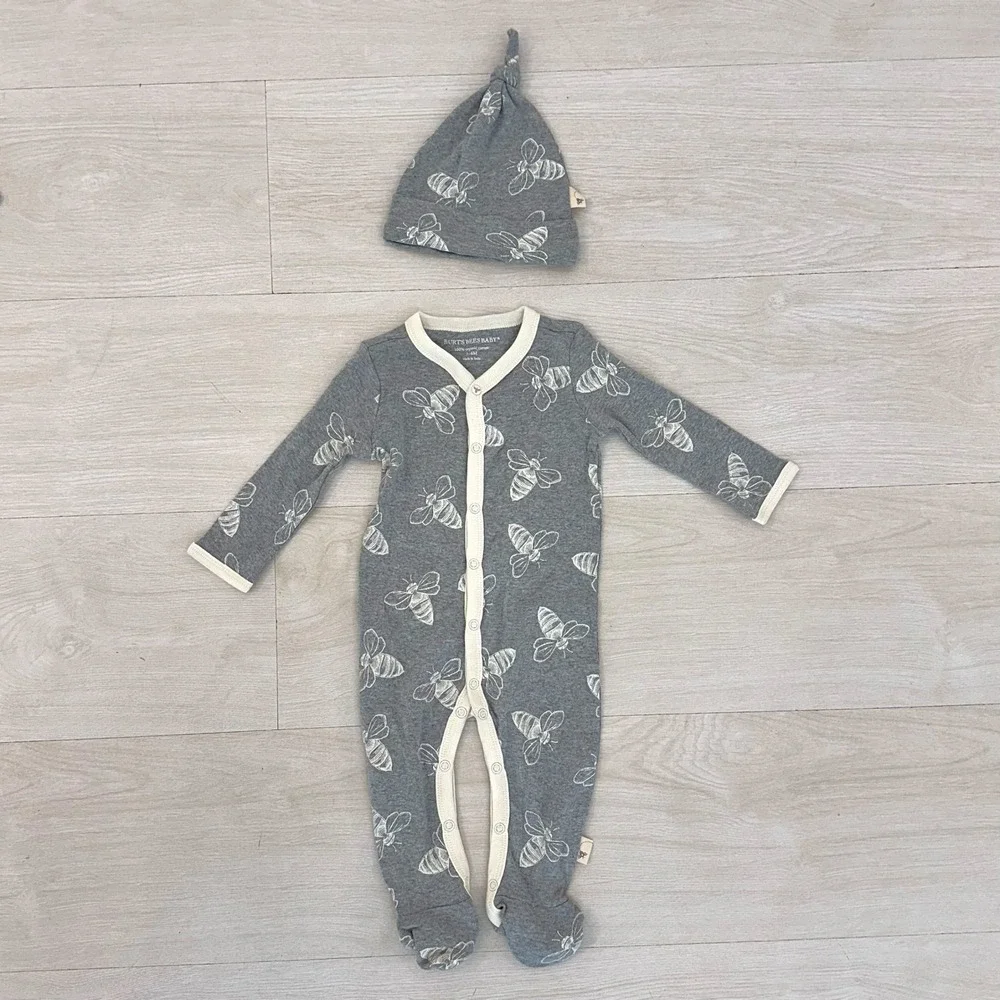 Burts Bees Baby Gray Bee Print Footed Pajamas Sleepers & Hat Set 3-6 Months